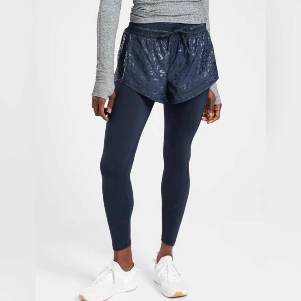 Athleta Rainier 2 in 1 Tight Size XS Navy NWT